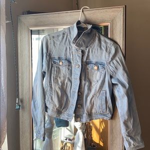 Light-wash Jean jacket